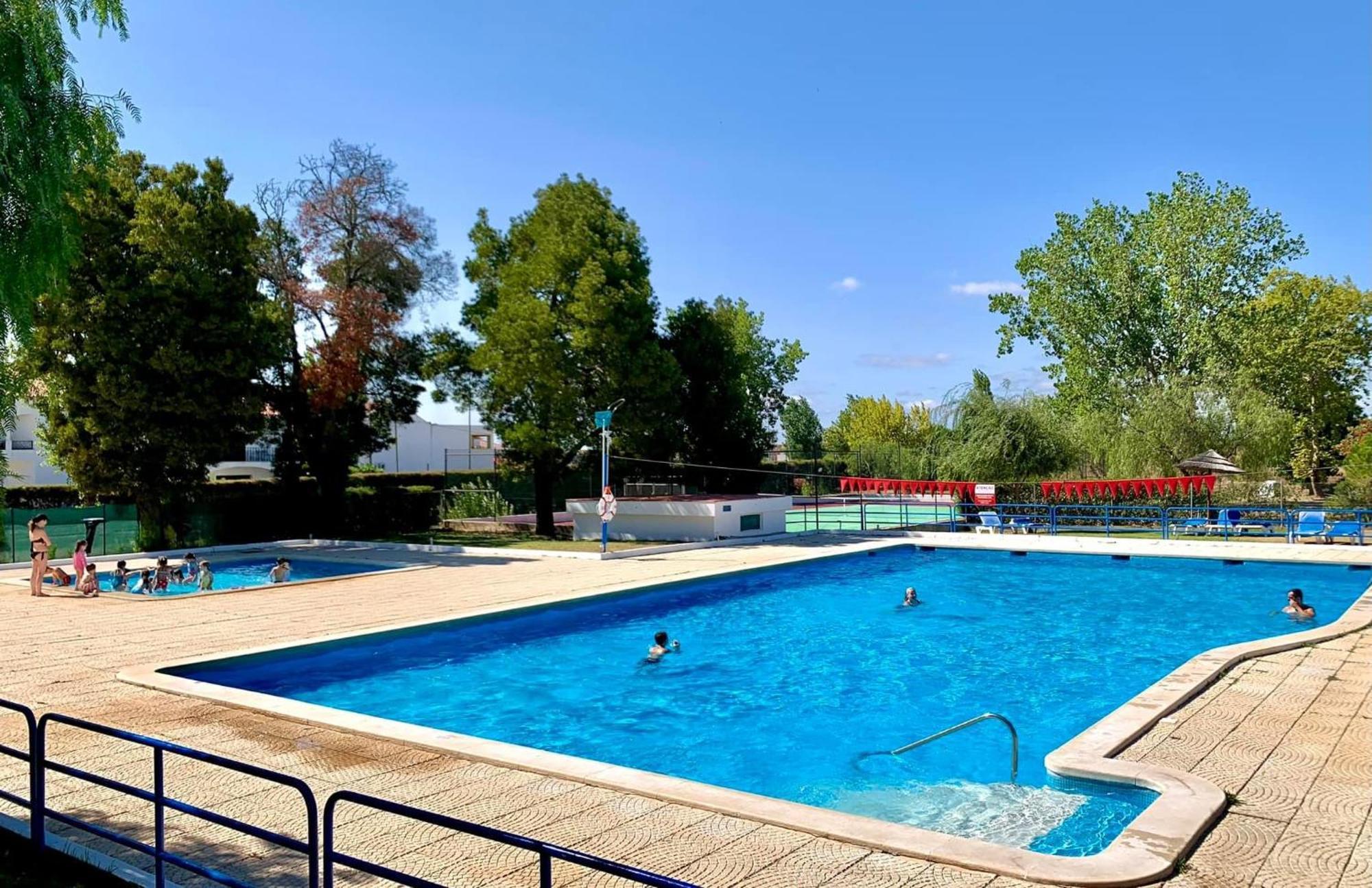Отель Parque De Campismo Orbitur Эвора Экстерьер фото